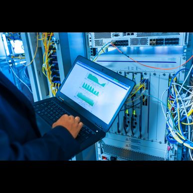 宮崎で太陽光を用いた発電システムの設置を請け負っている老舗の会社です